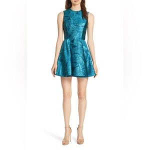 Alice and Olivia deep pleat party dress in peacock women’s size 2